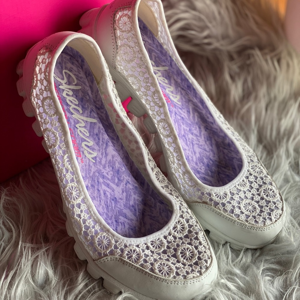 Flats by Sketcher